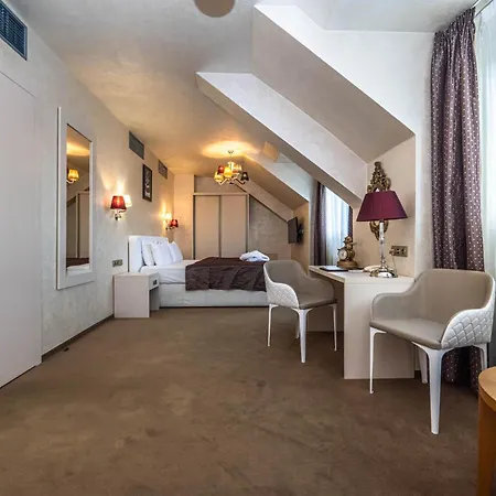 Appart hôtel Mysterius Old Town 4*