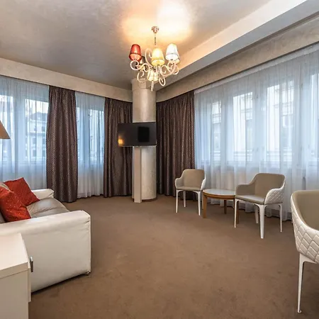 Mysterius Old Town Apartmanhotel