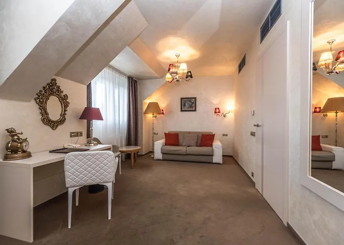 Mysterius Old Town 4* Prague